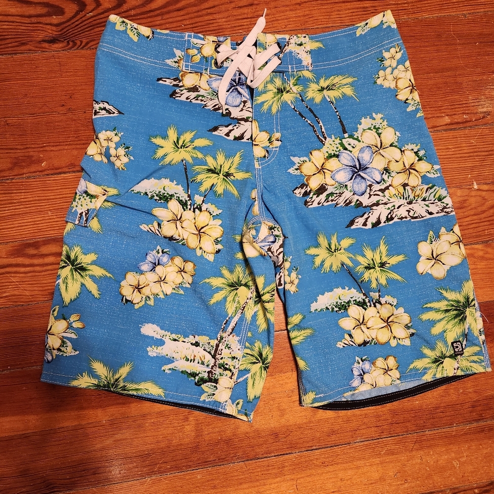 Men's swim trunks, small.